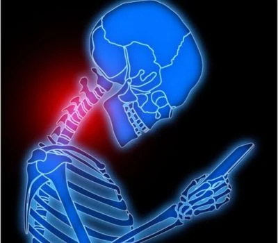 The Hidden Cost Of Looking Down: How Smartphone Habits Are Reshaping Your Neck